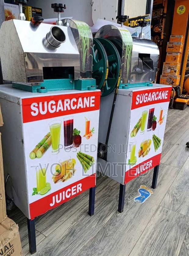 Commercial-Grade Electric Sugarcane Juicer. - main view