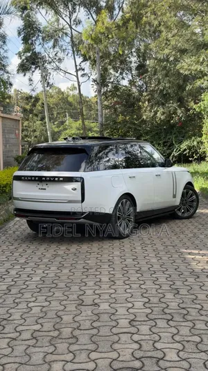 Land Rover Range Rover Vogue 2023 White