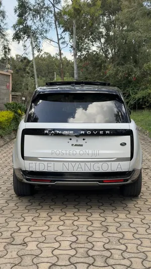 Land Rover Range Rover Vogue 2023 White