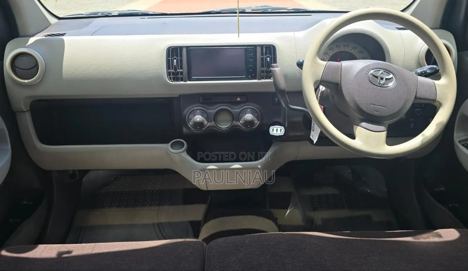 Toyota Passo 2015
