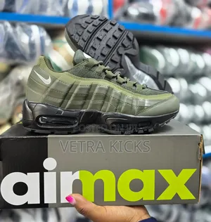 Nike Air Max 95 – Men’S Classic Streetwear Sneakers