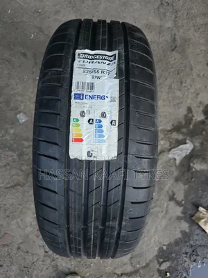 225/55r17 Bridgstone Tyre (Poland)