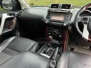 Toyota Land Cruiser Prado 2014