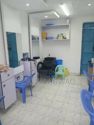 Salon Space - thumbnail 2