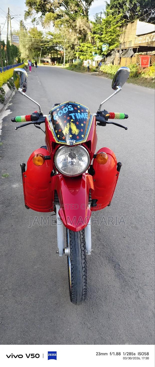 TVS HLX Plus ES 2025 Red - thumbnail 2