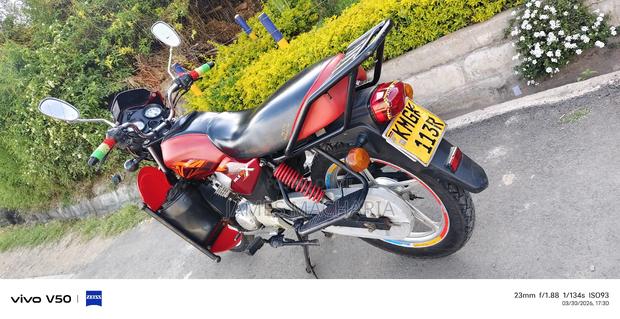 TVS HLX Plus ES 2025 Red - thumbnail 3