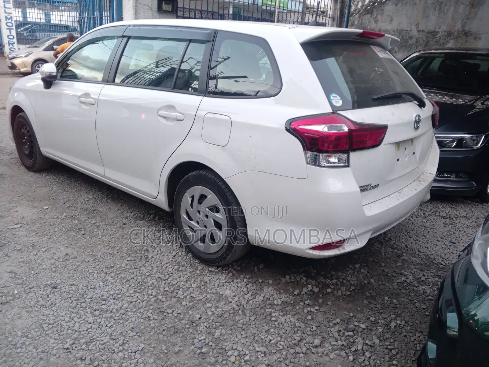 Toyota Corolla Fielder 2019 White