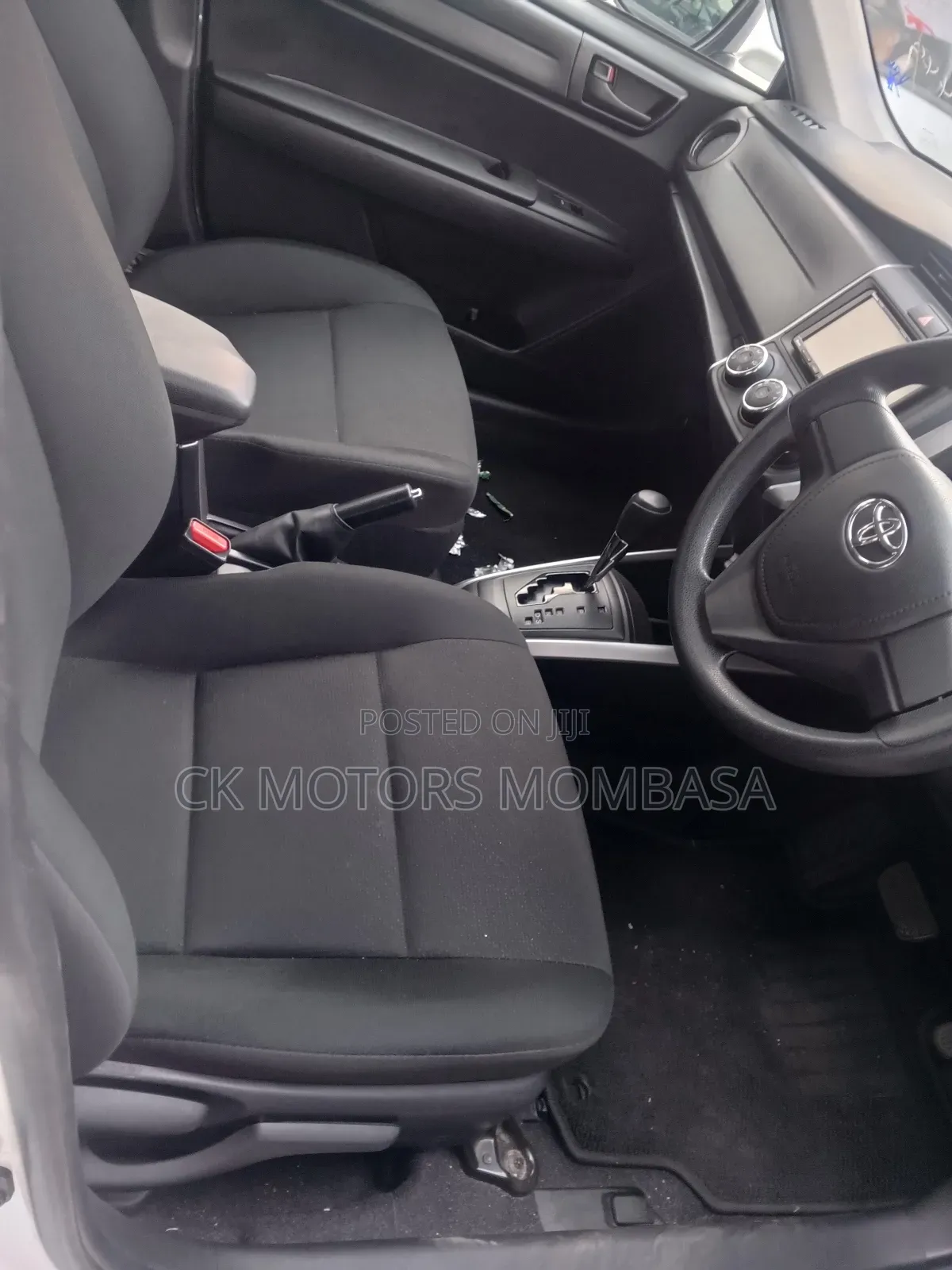 Toyota Corolla Fielder 2019 White