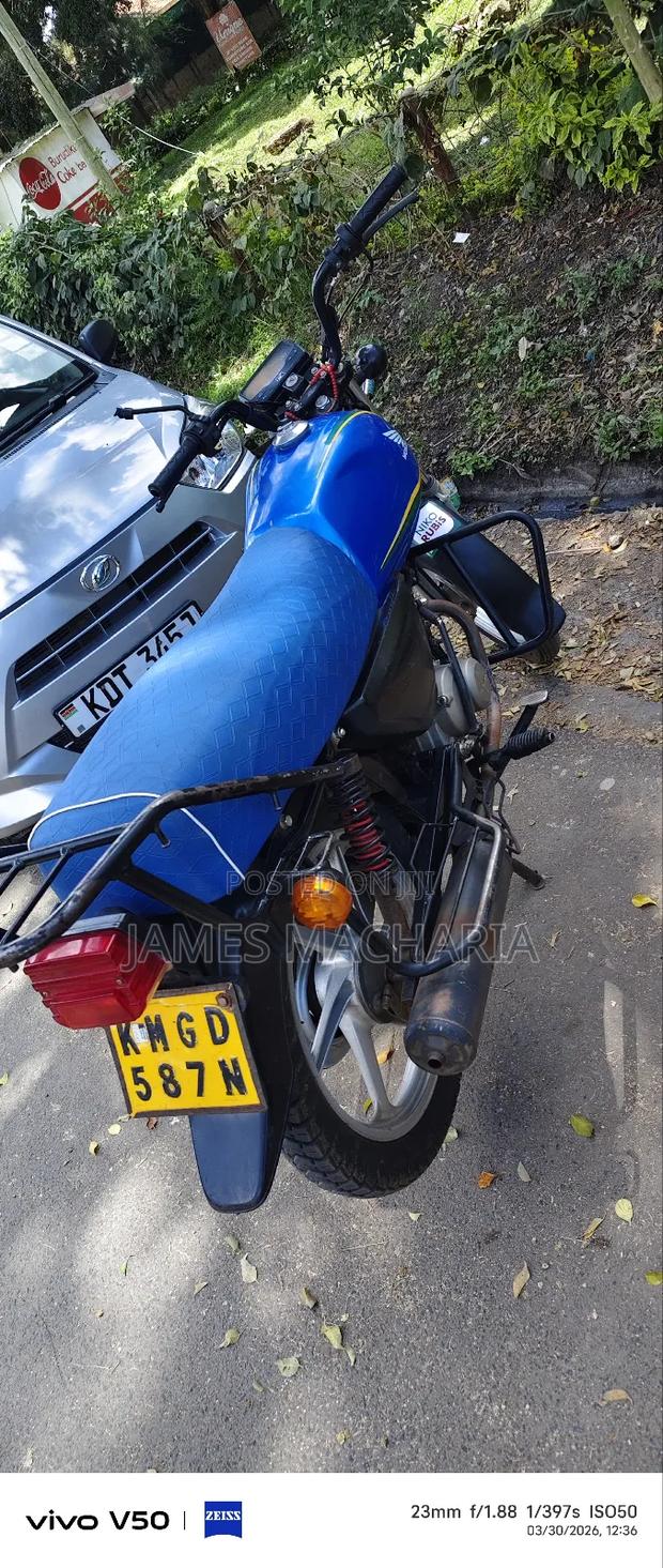 Honda CB 2025 Blue - thumbnail 2