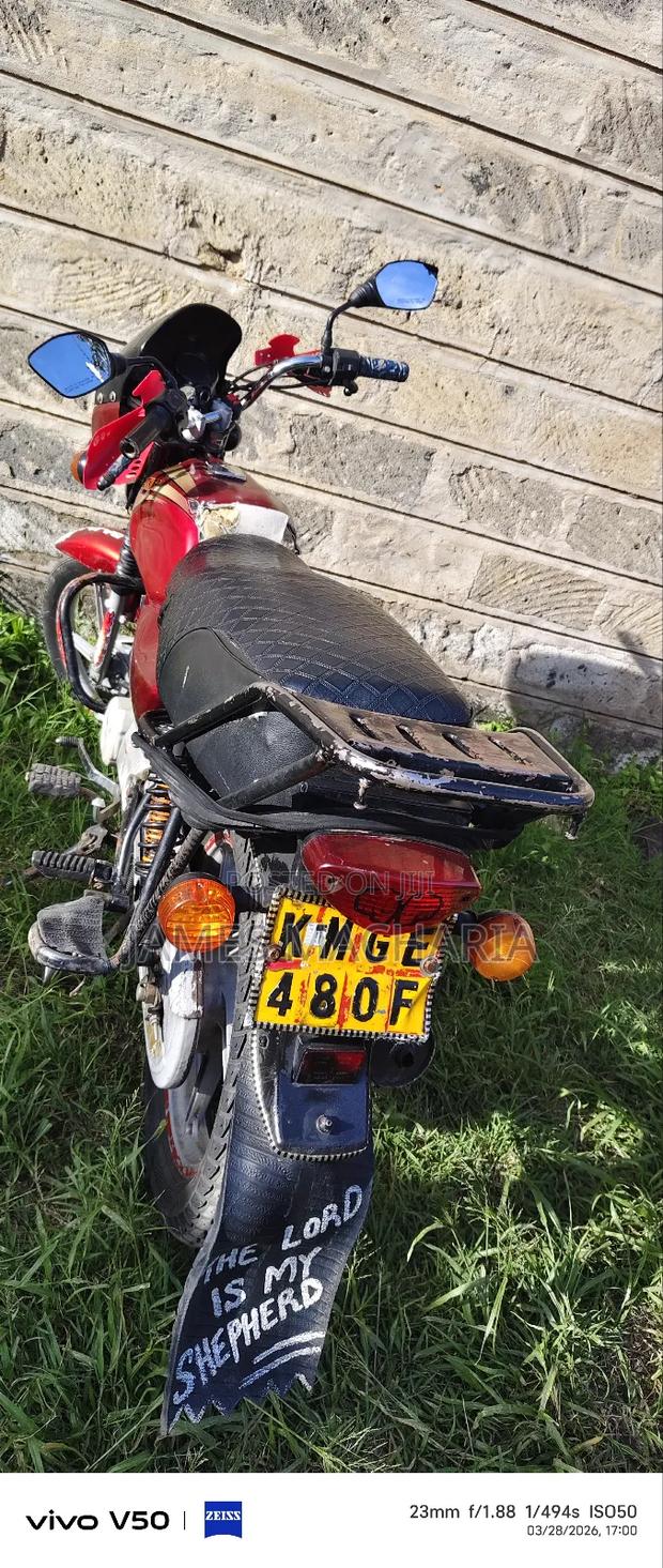 Bajaj Boxer 100 2025 Red - thumbnail 6