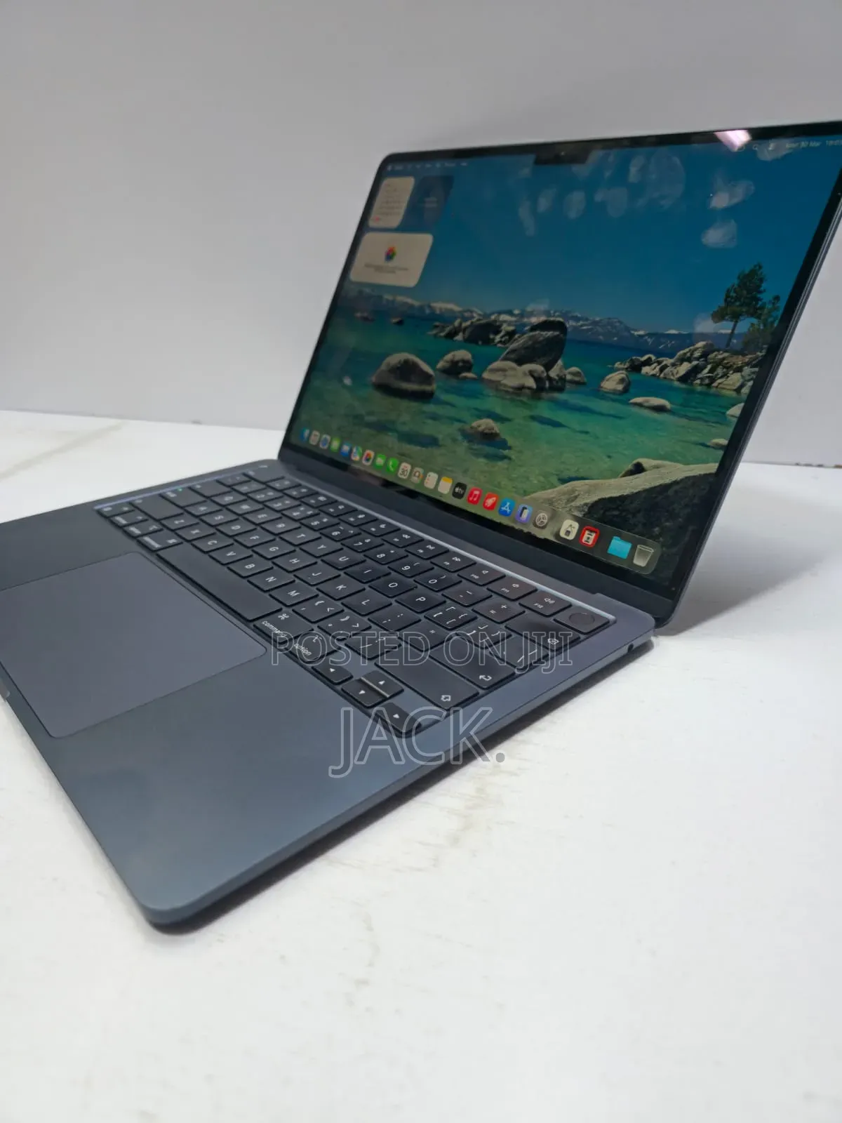Laptop Apple MacBook Air 2022 M2 16GB Apple M2 SSD 512GB