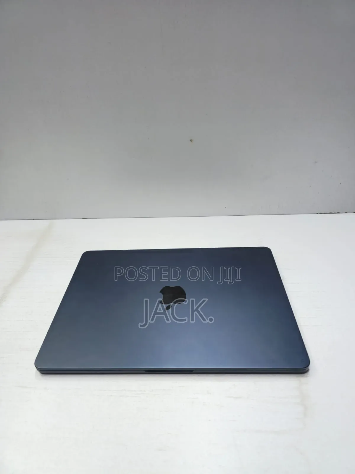 Laptop Apple MacBook Air 2022 M2 16GB Apple M2 SSD 512GB
