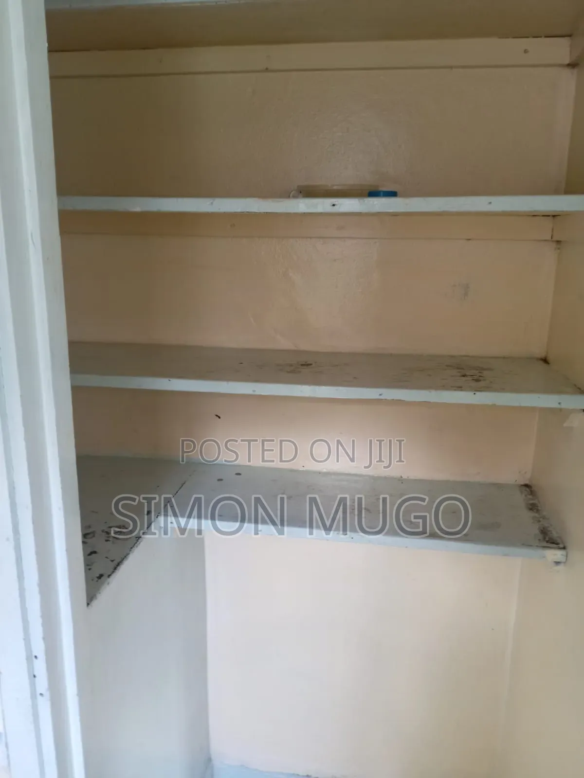 3bdrm Maisonette in Komarock for sale