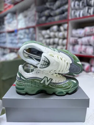 New Balance 1000 – Green – Classic Lifestyle Sneakers