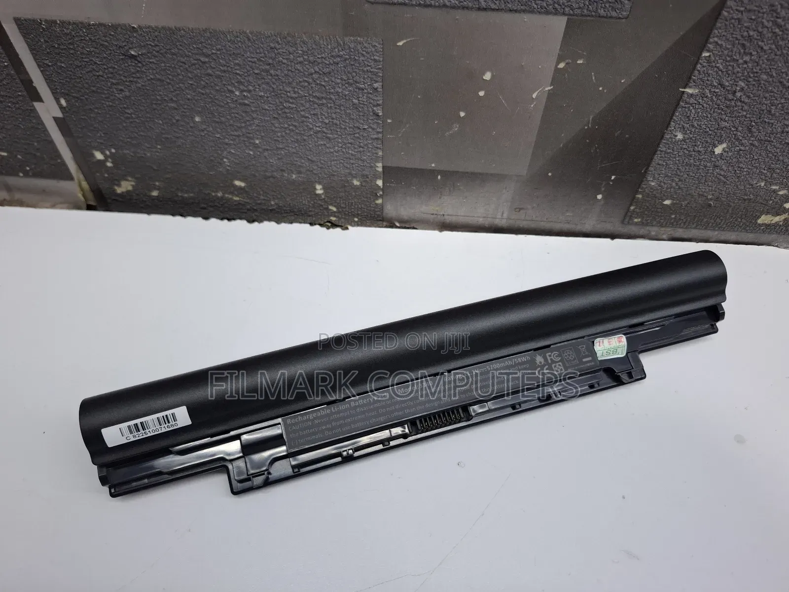 Dell Latitude V131 3340 Battery Model Yfdf9, Yfof9, 5mtd8 Battery