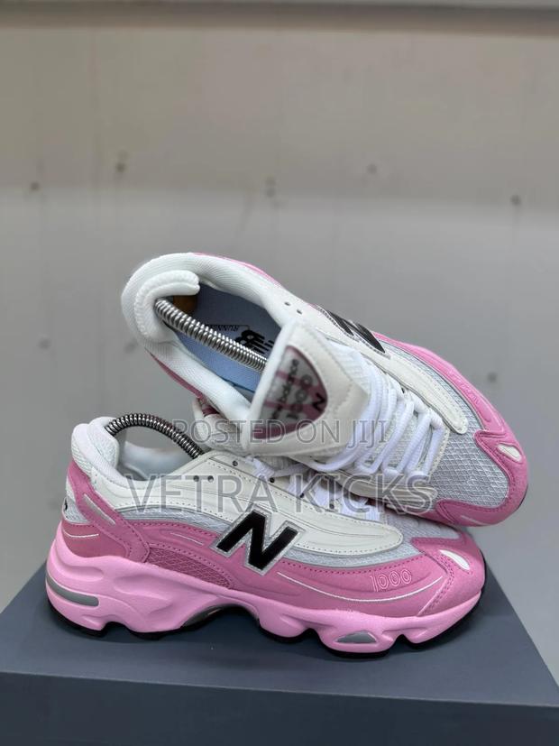 New Balance 1000 – Pink/White– Classic Lifestyle Sneakers