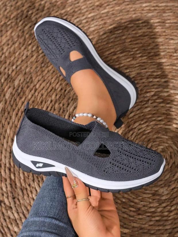 Breathable Orthopedic Rubber Shoes - thumbnail 2