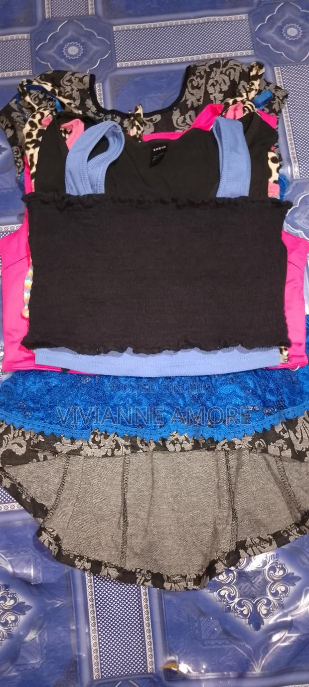 Crop Tops. - thumbnail 2