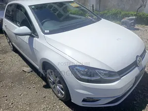 Volkswagen Golf 2018 White