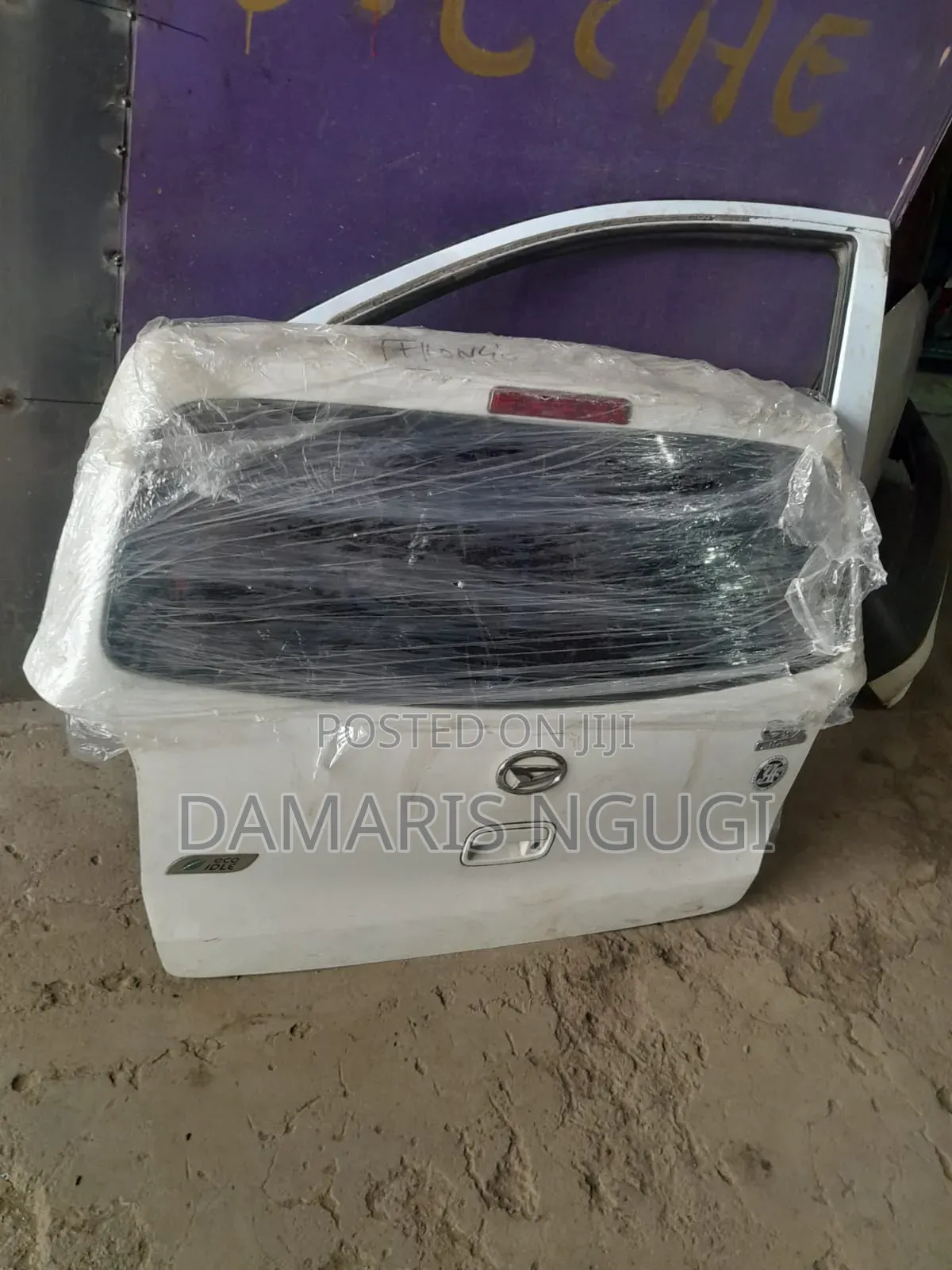 Daihatsu Mira Boot
