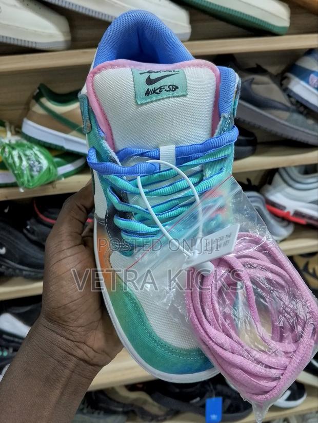Sb Dunks Futura Laboratories - thumbnail 2