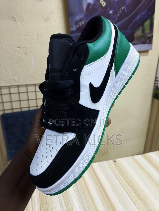 J1 Low Cut Unisex Sneakers - thumbnail 2