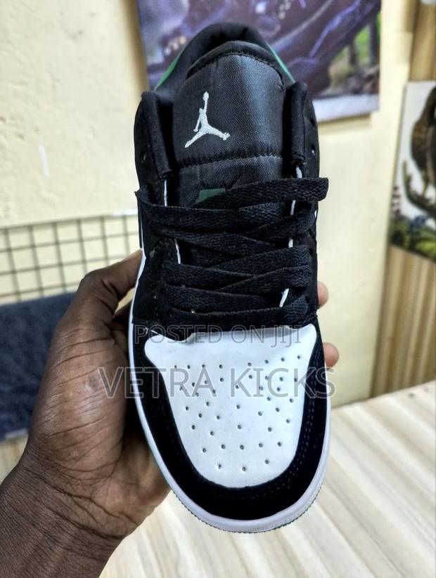 J1 Low Cut Unisex Sneakers - thumbnail 3
