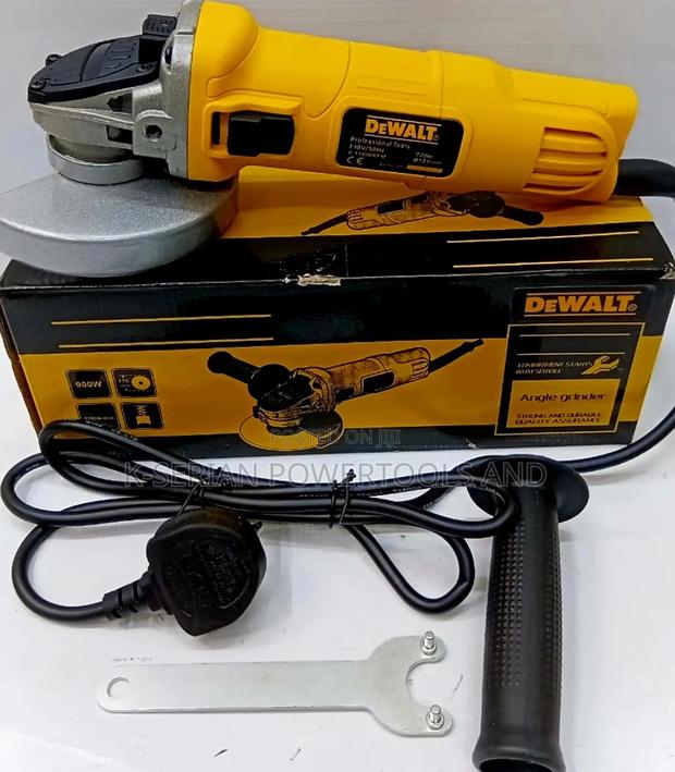 Dewalt 4.5 Grinder/Professional Angle Grinder 720w