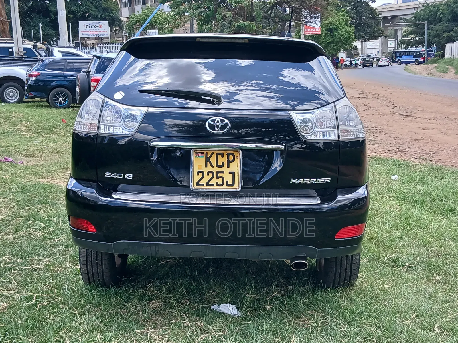 Toyota Harrier 2.4 2012 Black