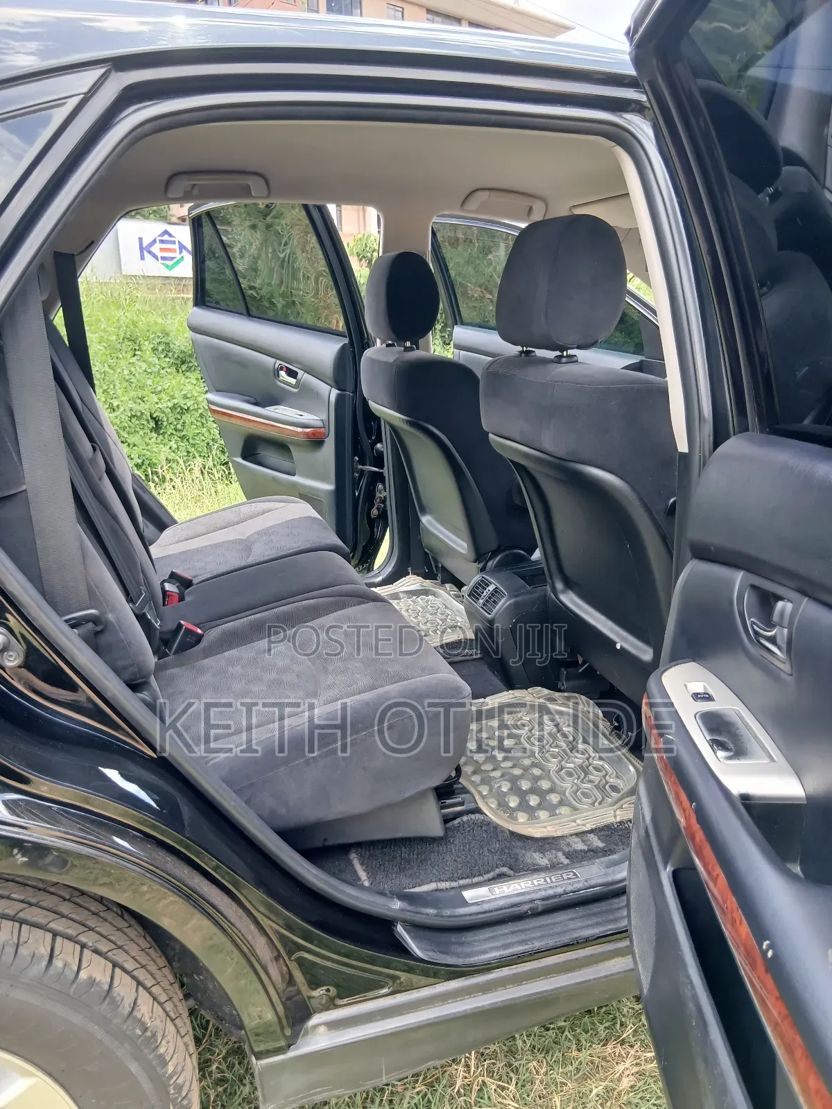 Toyota Harrier 2.4 2012 Black