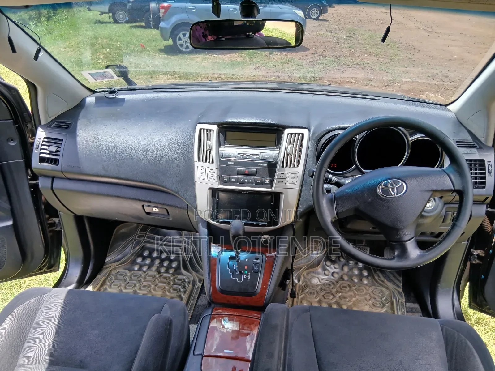 Toyota Harrier 2.4 2012 Black