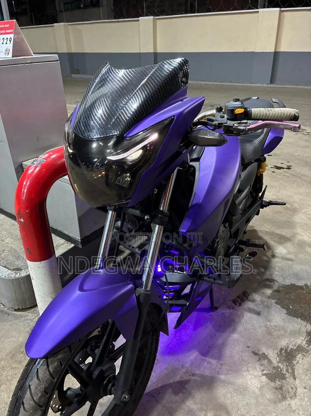 TVS Apache 180 RTR 2014 Purple - main view