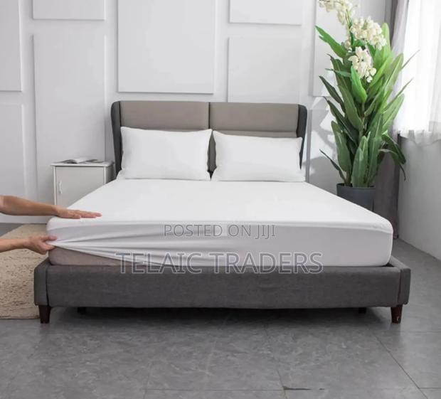 High Quality Cotton Mattress Cover With 2 Pillow Cases