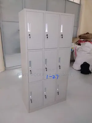 Metal Storage Locker With Three Column