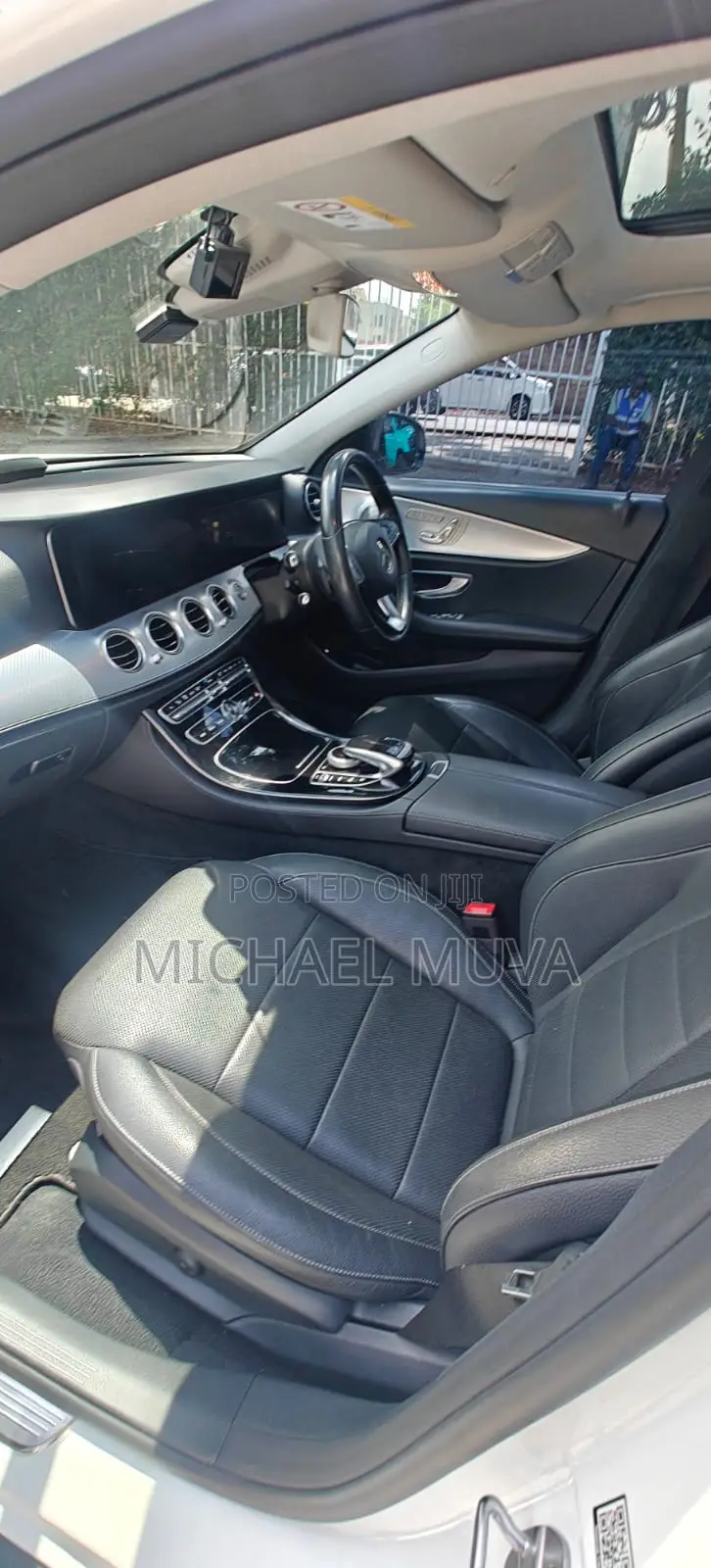 Mercedes-Benz E220 2017 Pearl
