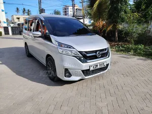 Nissan Serena 2016 Silver