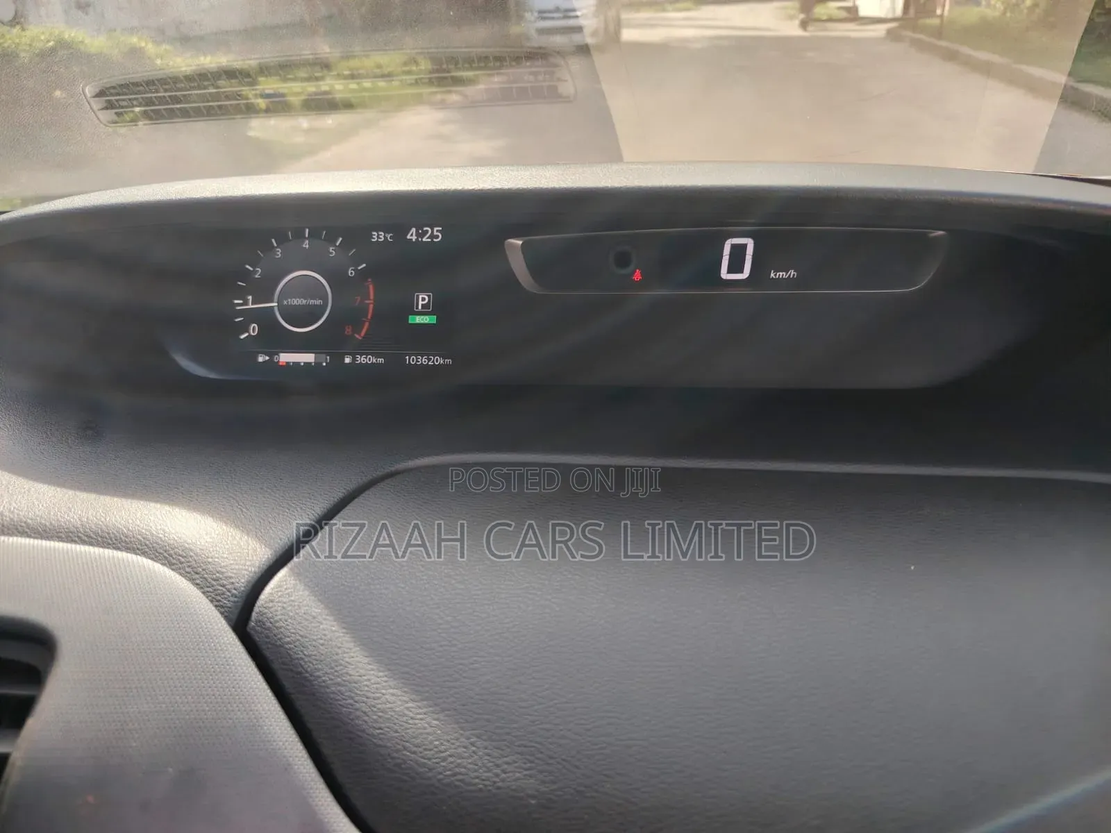 Nissan Serena 2016 Silver