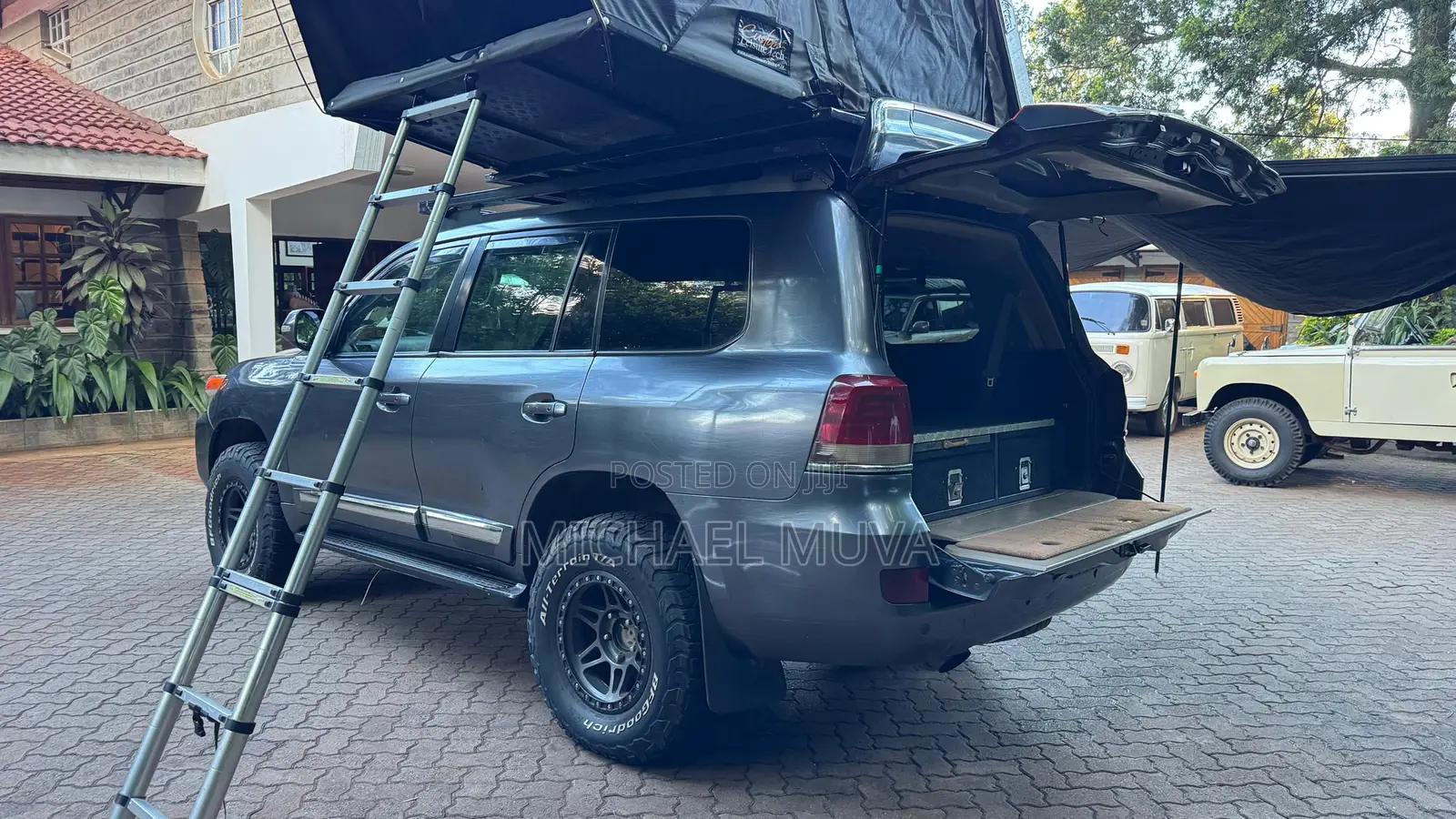 Toyota Land Cruiser 2008 Gray