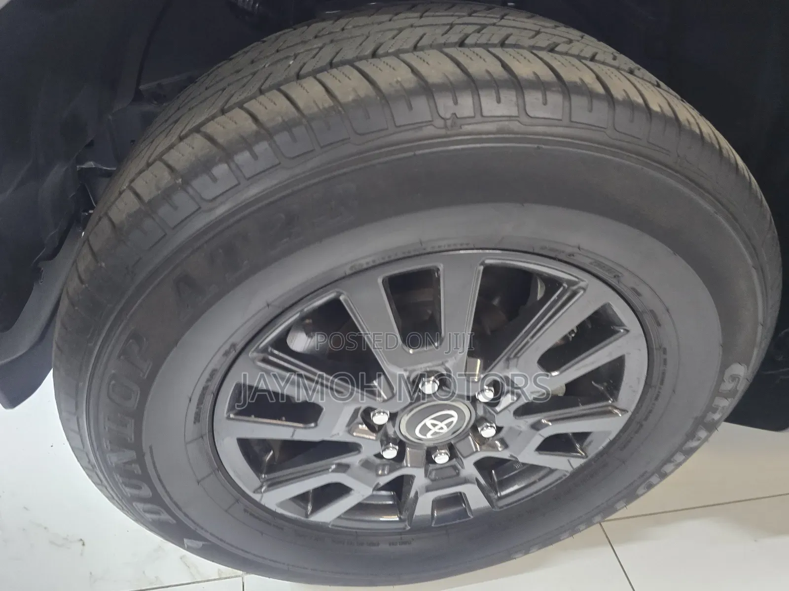 Toyota Land Cruiser Prado 2024 Pearl