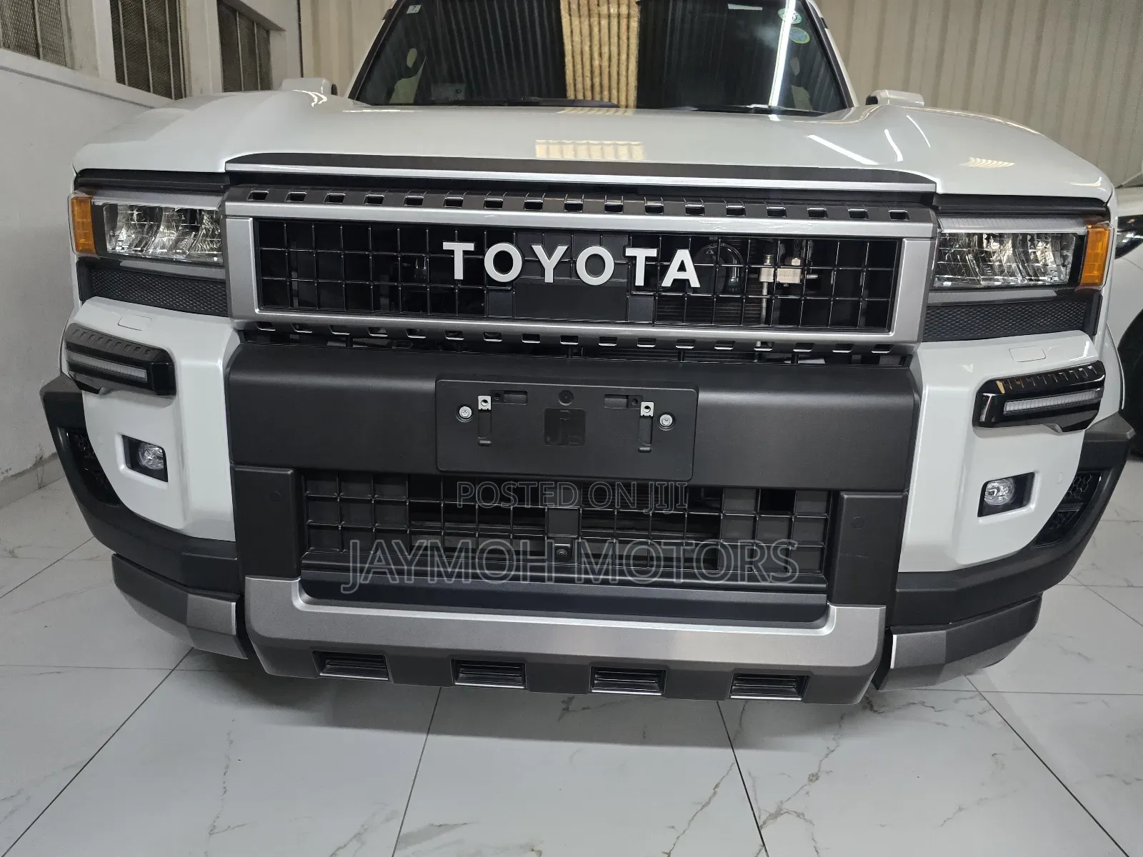 Toyota Land Cruiser Prado 2024 Pearl
