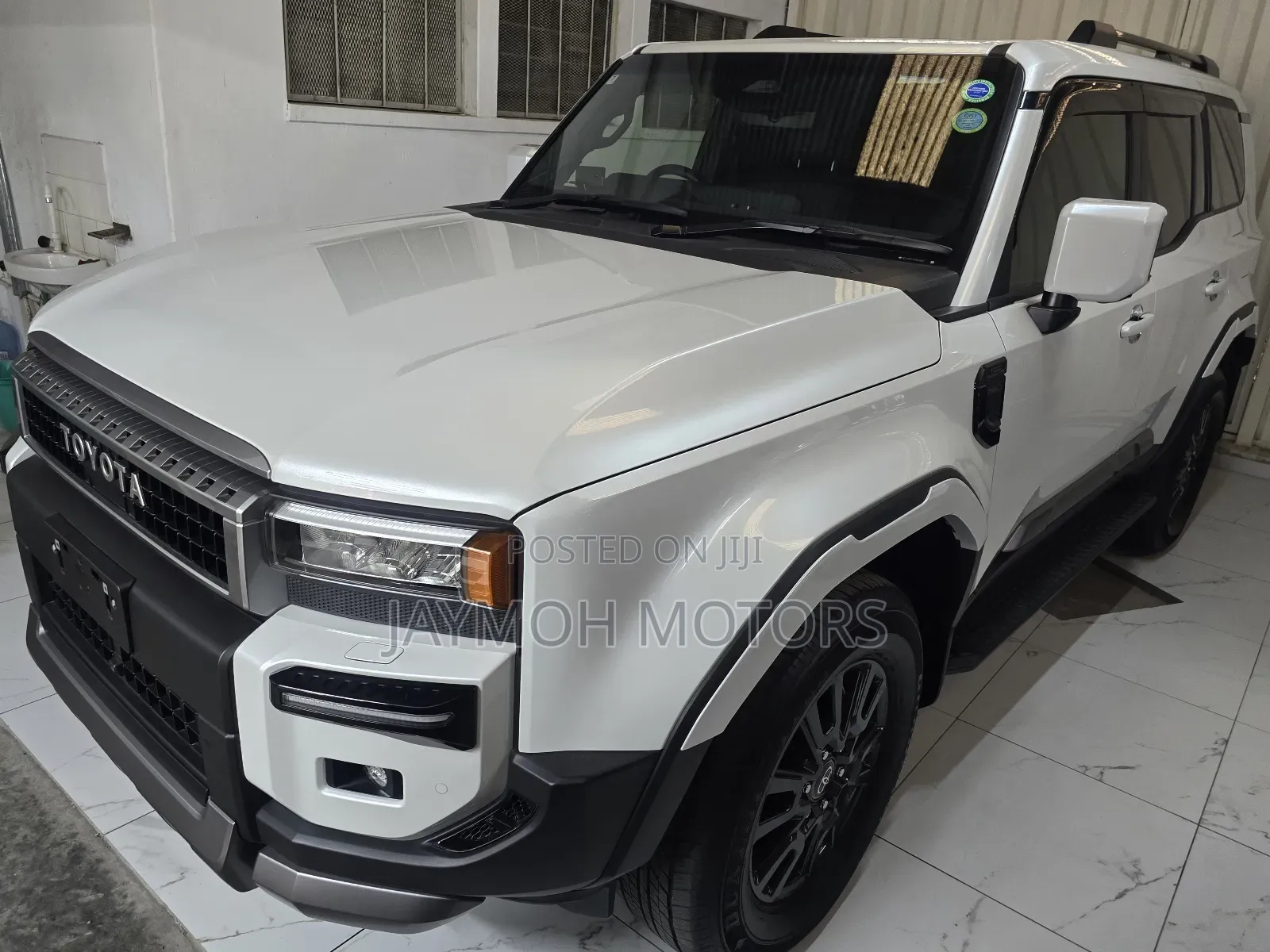 Toyota Land Cruiser Prado 2024 Pearl