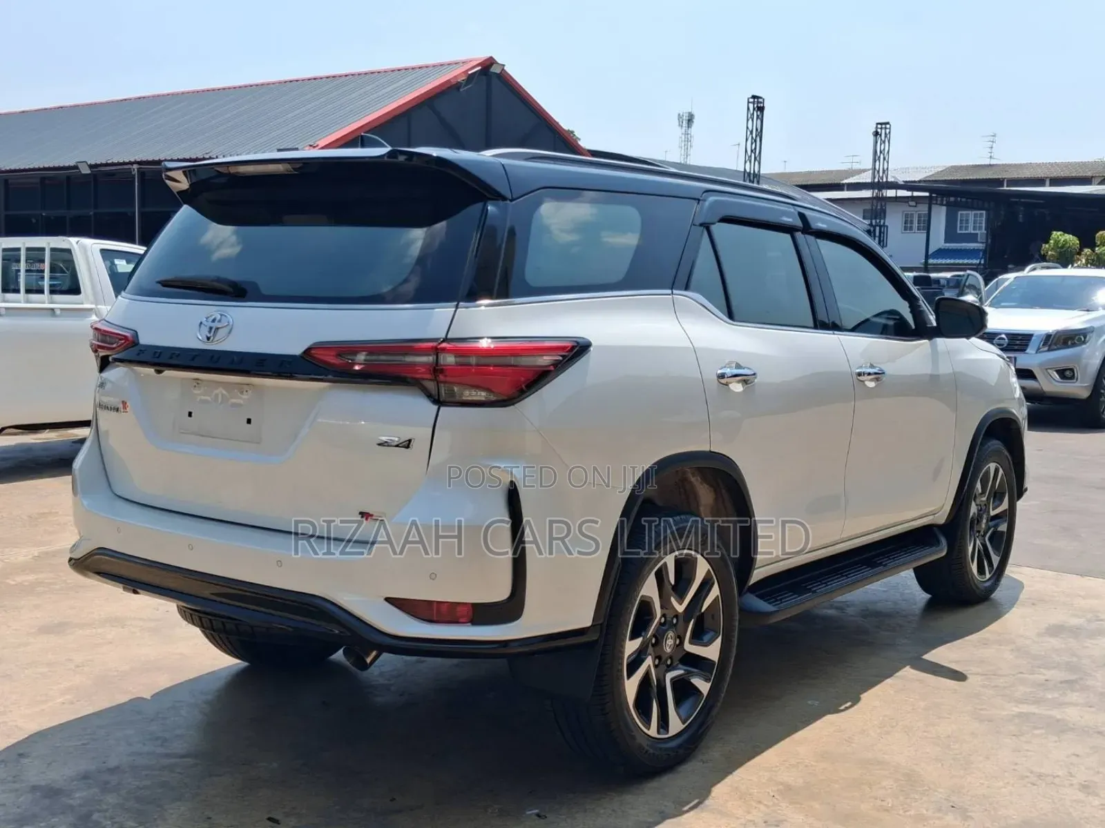 Toyota Fortuner 2.8 D AWD 2021 White
