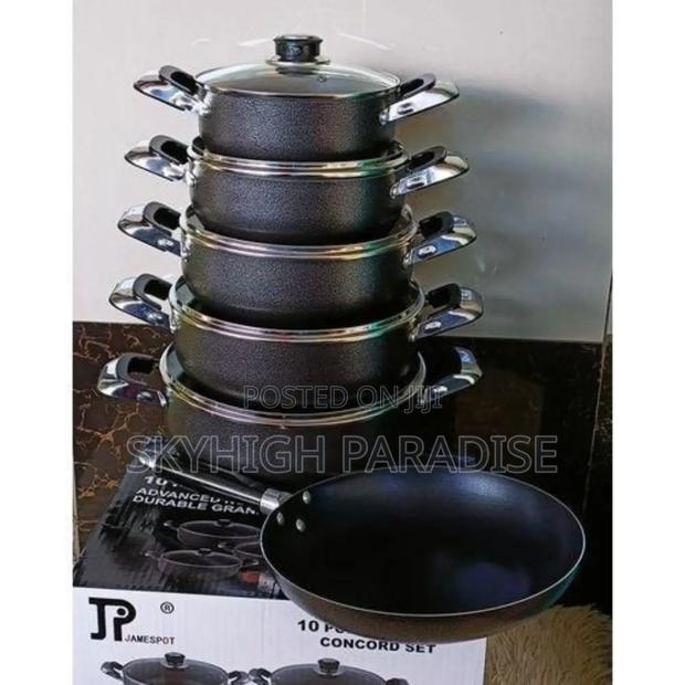 *James Pot Black Cookware Set*
