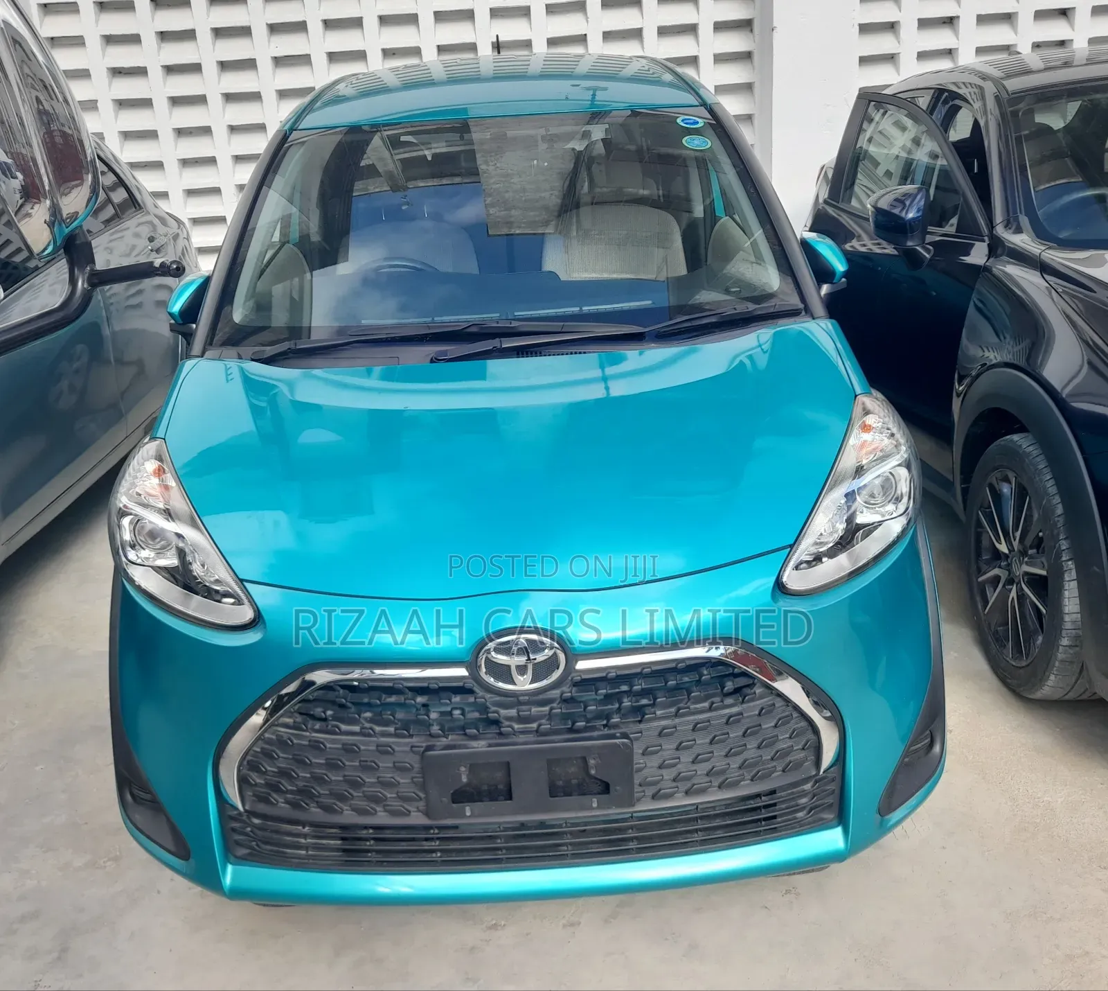 Toyota Sienta 2018 Green