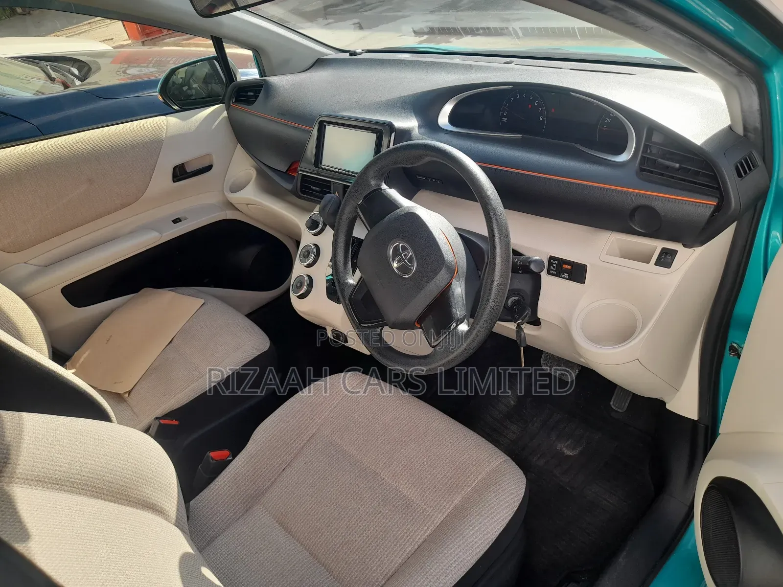 Toyota Sienta 2018 Green
