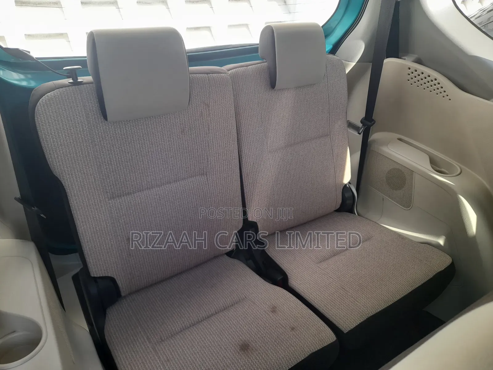Toyota Sienta 2018 Green