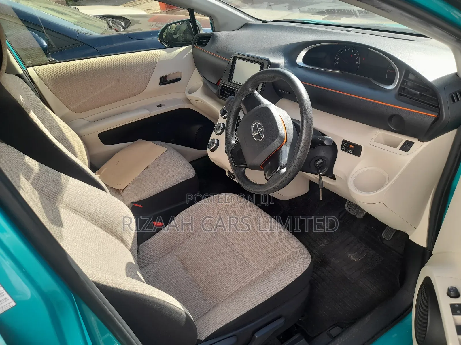 Toyota Sienta 2018 Green