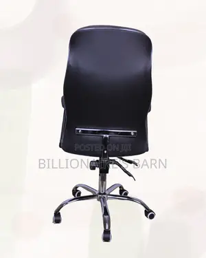 Executive Leather Office Chair High Back Padded Armrests Workspace