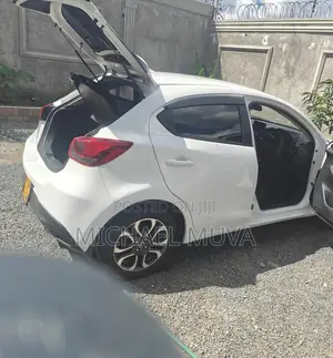 Mazda Demio 2016 White