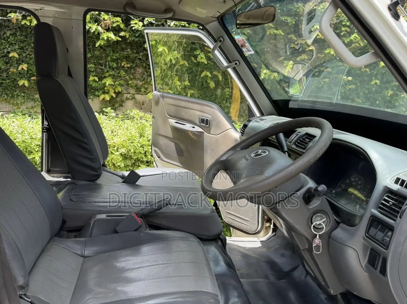 Mazda Bongo 2011 White